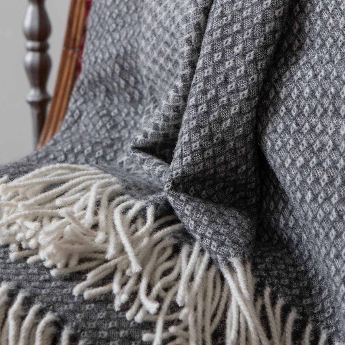 Fara Throw400 – Coperta in Lana Riciclata