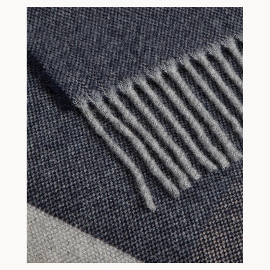 Lira Throw – Plaid in Lana Riciclata e Cashmere