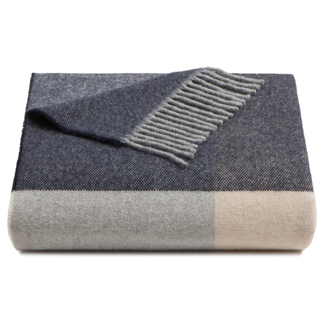 Lira Throw – Plaid in Lana Riciclata e Cashmere