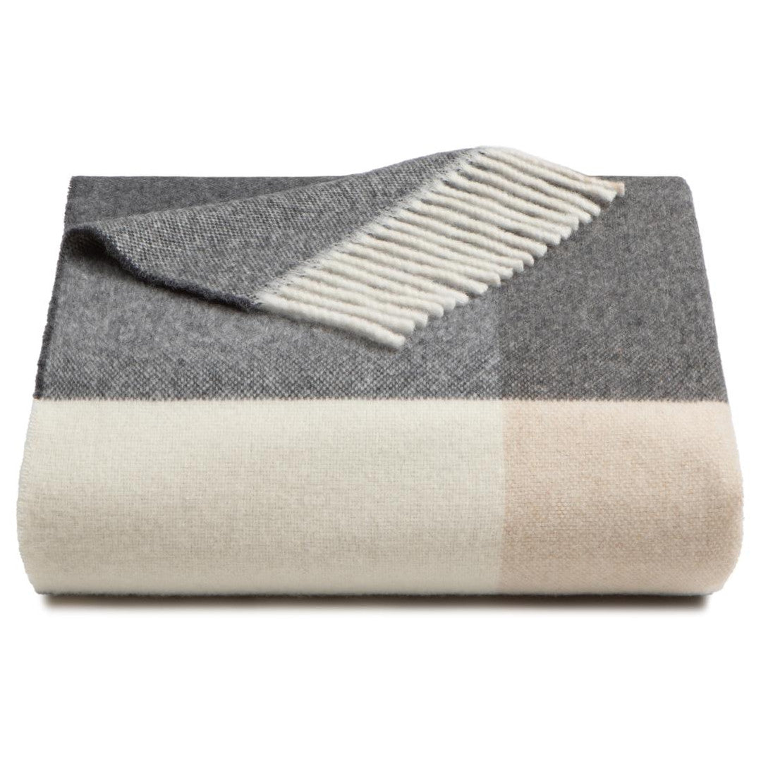 Lira Throw – Plaid in Lana Riciclata e Cashmere