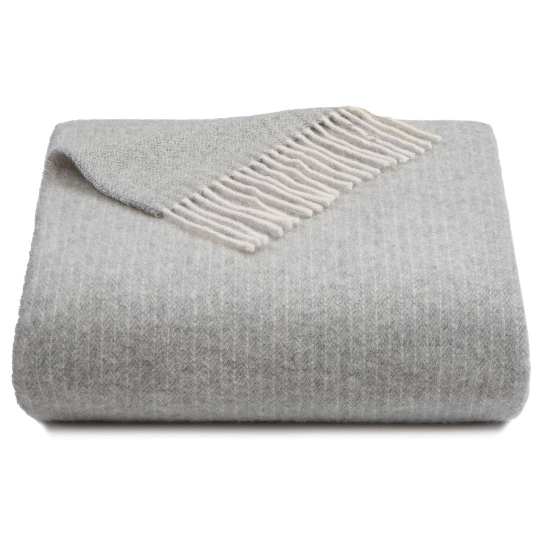 Nitra 100 Throw – Plaid in Lana Riciclata e Cashmere